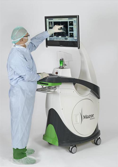 mazor robotics研制的"复兴"牌医疗机器人(如上图所示),能辅助外科